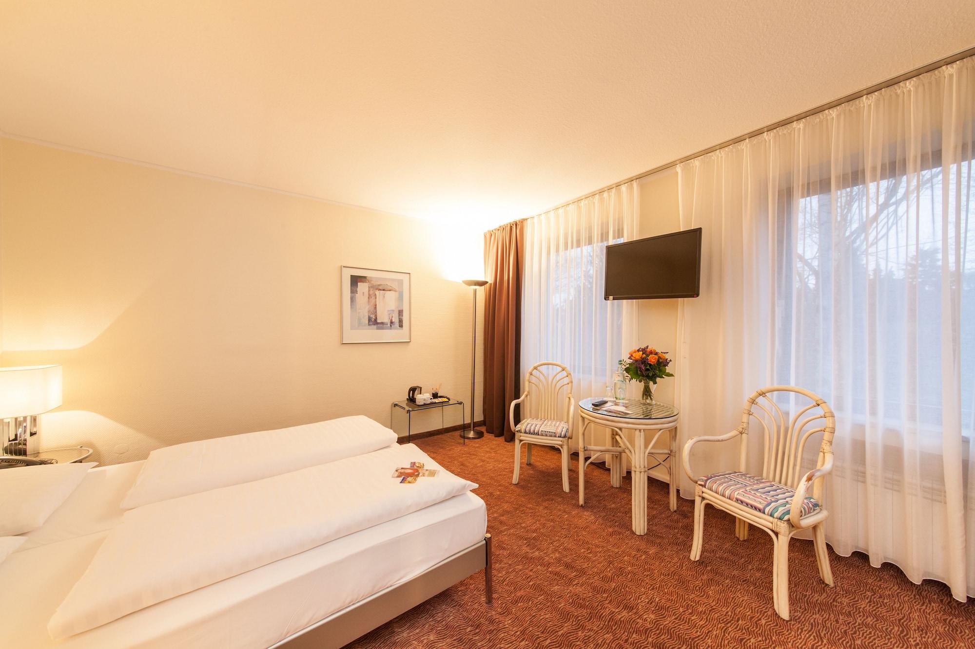 Select Hotel Silence Garden Koeln Bagian luar foto