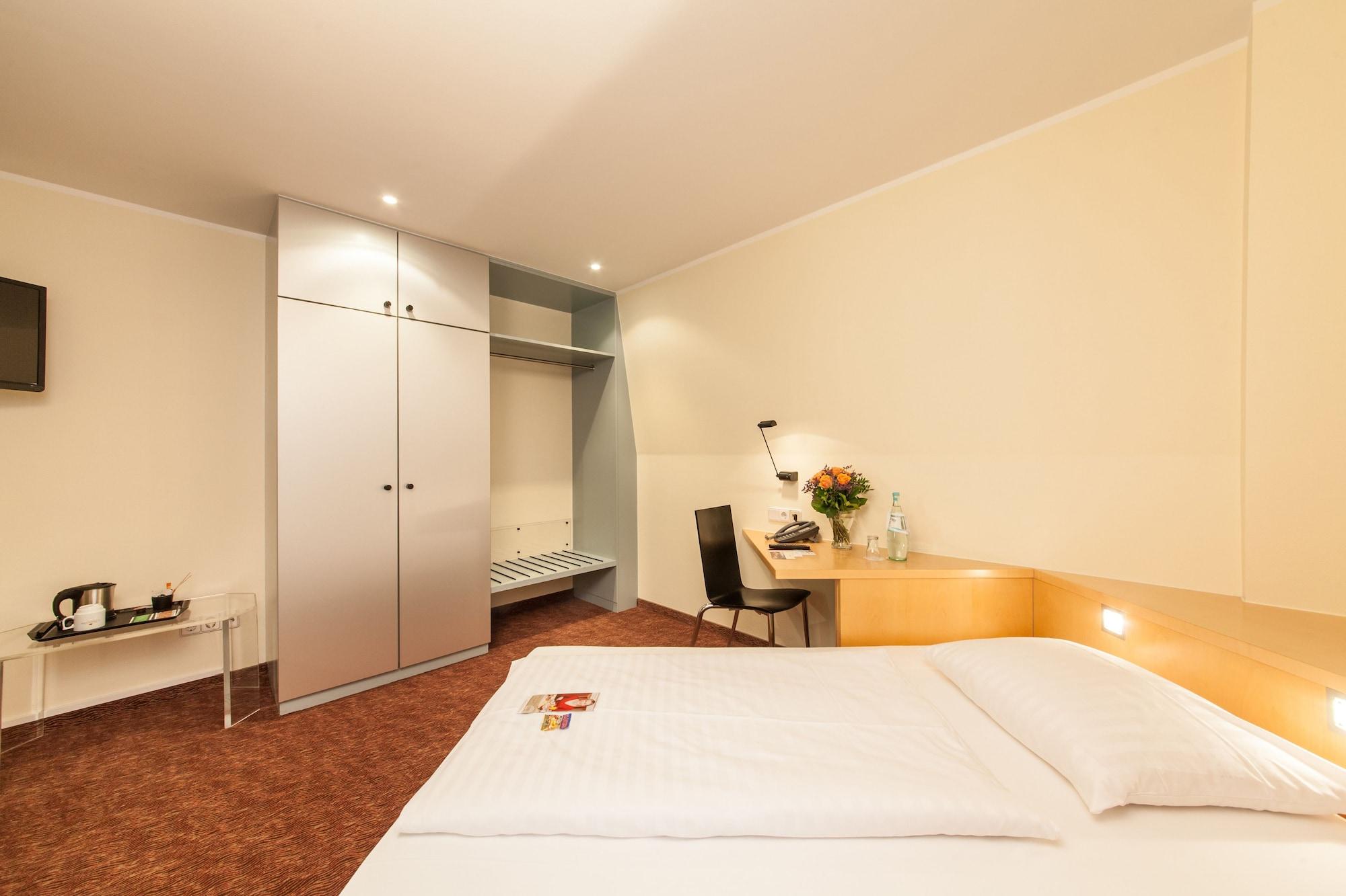 Select Hotel Silence Garden Koeln Bagian luar foto