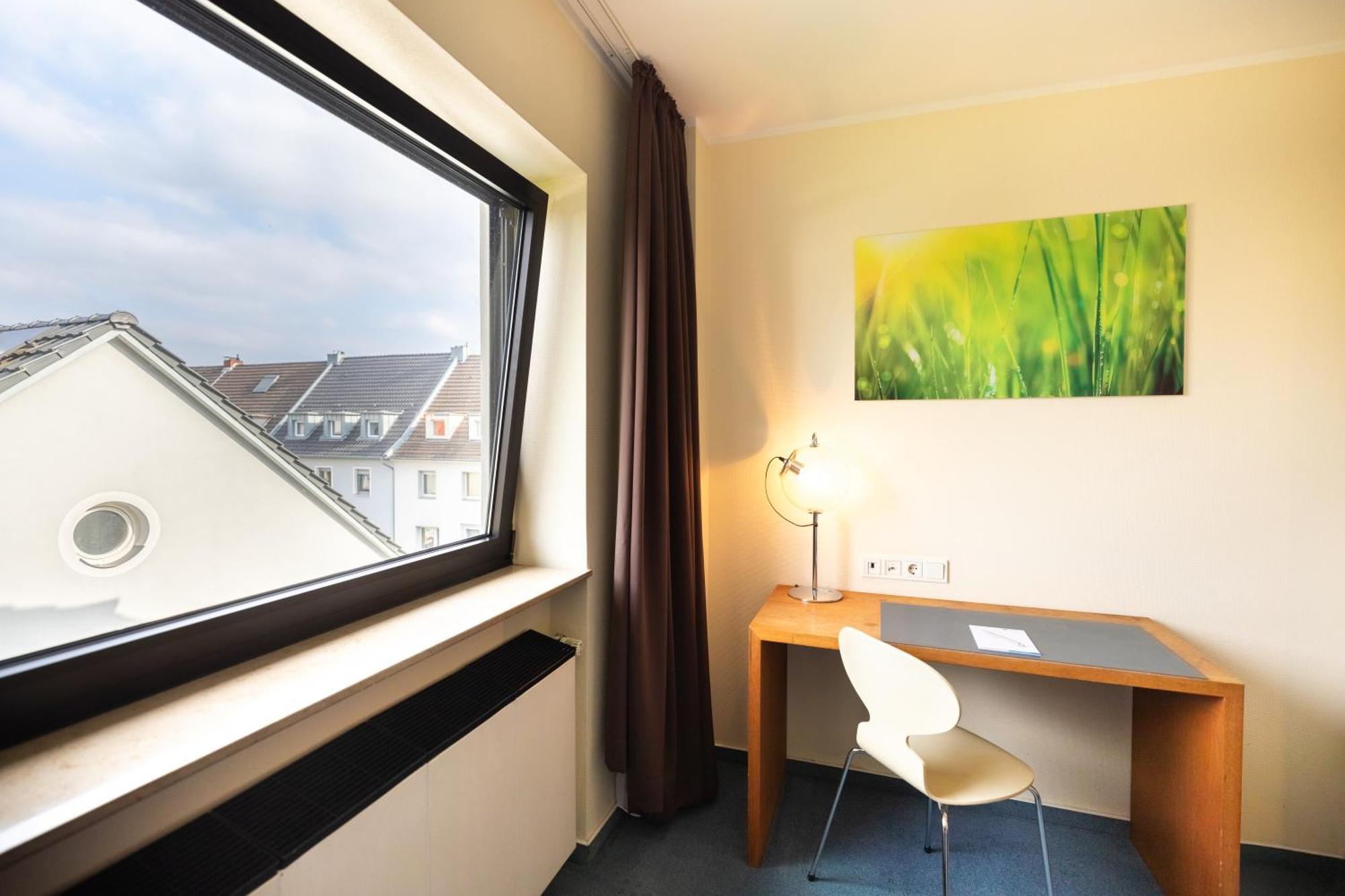 Select Hotel Silence Garden Koeln Bagian luar foto