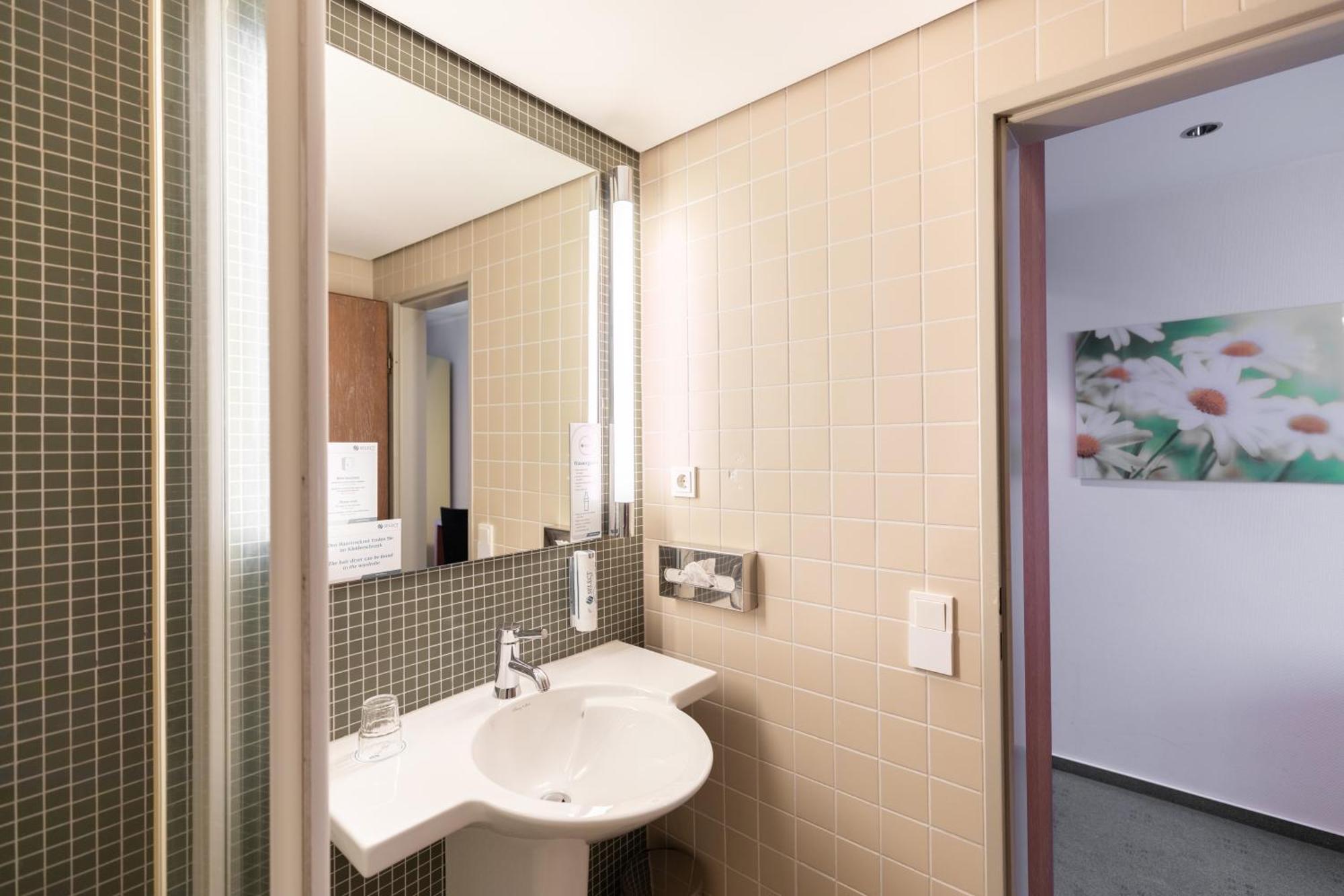Select Hotel Silence Garden Koeln Bagian luar foto