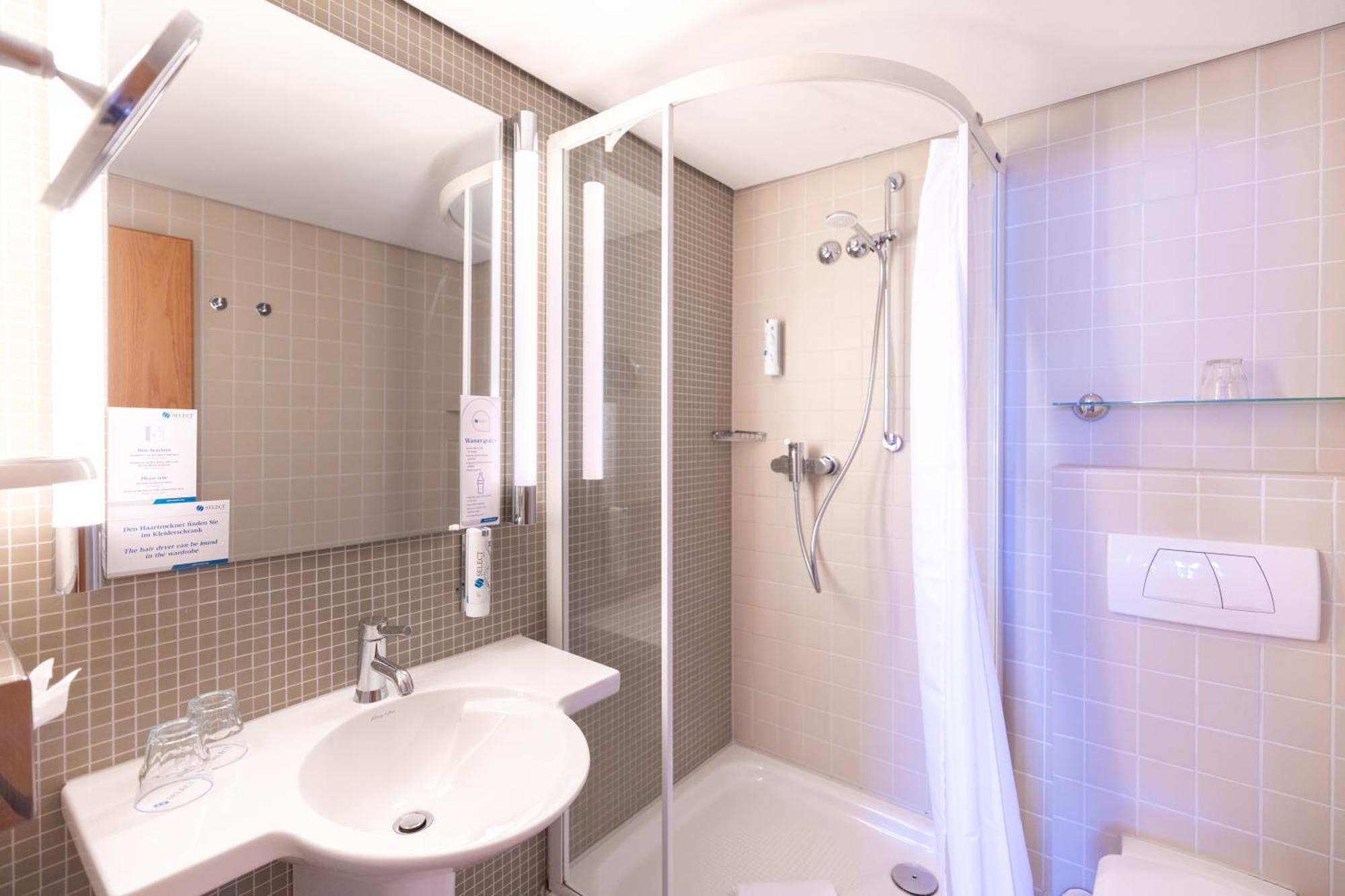 Select Hotel Silence Garden Koeln Bagian luar foto