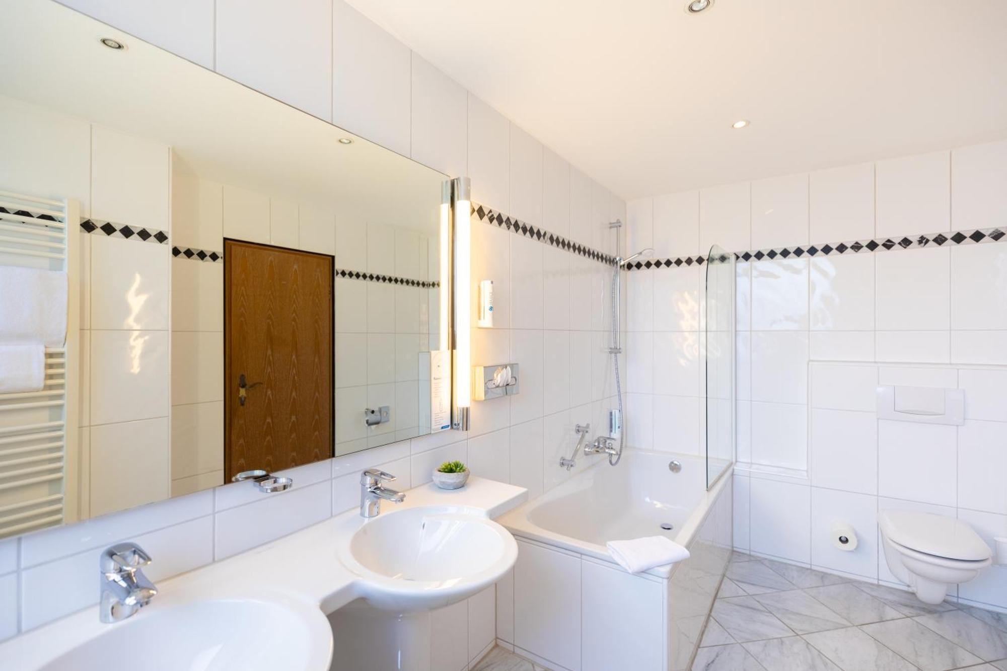 Select Hotel Silence Garden Koeln Bagian luar foto