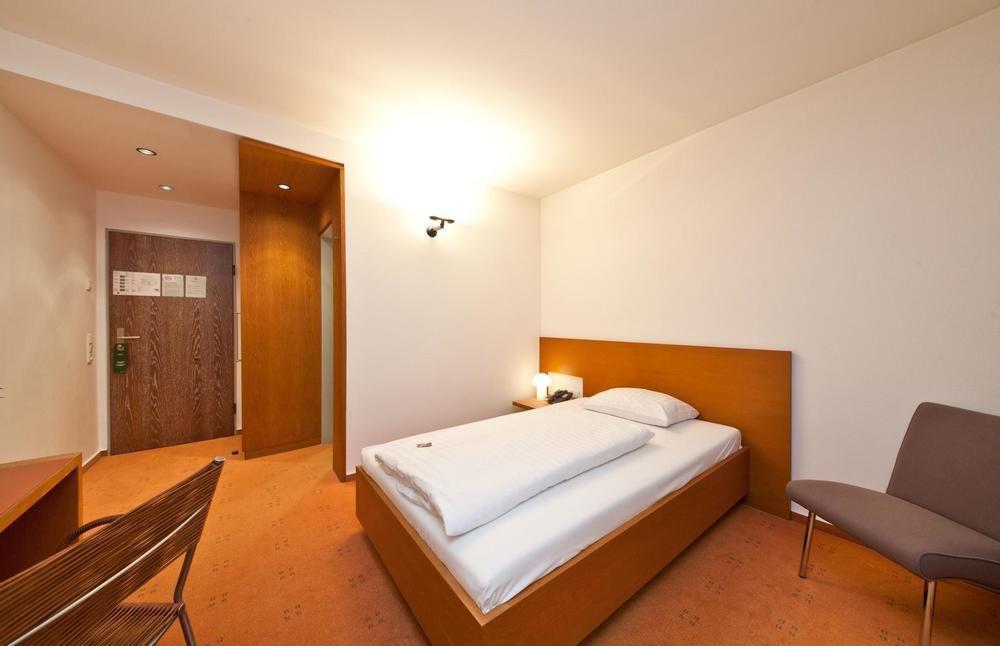 Select Hotel Silence Garden Koeln Bagian luar foto
