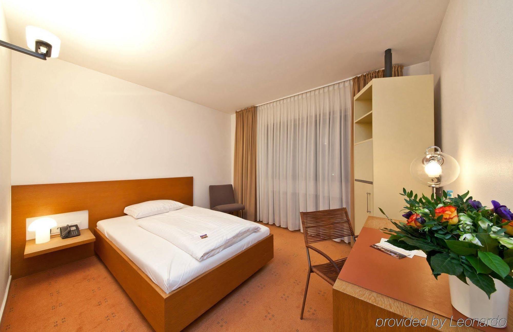 Select Hotel Silence Garden Koeln Bagian luar foto